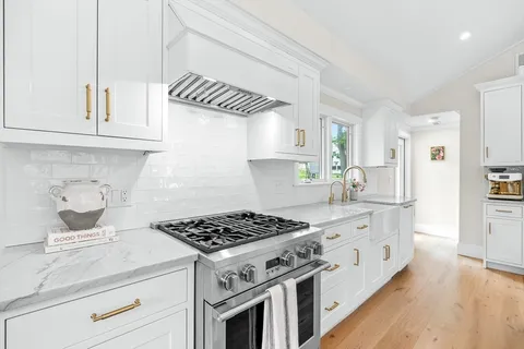 $1,689,000 | 41 Sunset Road, Winchester, MA 01890