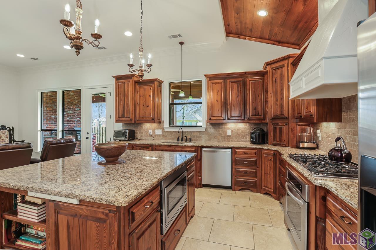 13537 Quail Grove Avenue Baton Rouge, LA 70809 - Photo 12 of 32 Gallery Image 12