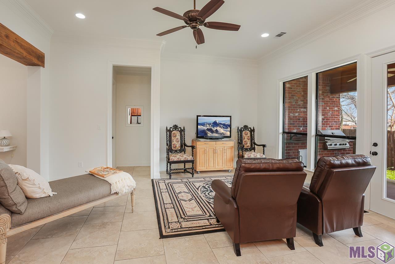 13537 Quail Grove Avenue Baton Rouge, LA 70809 - Photo 9 of 32 Gallery Image 9