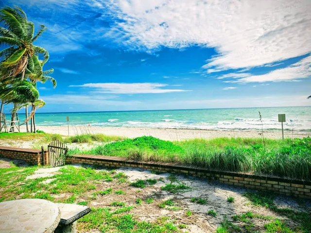 $25,500,000 | 625 Ocean Boulevard, Golden Beach, FL 33160