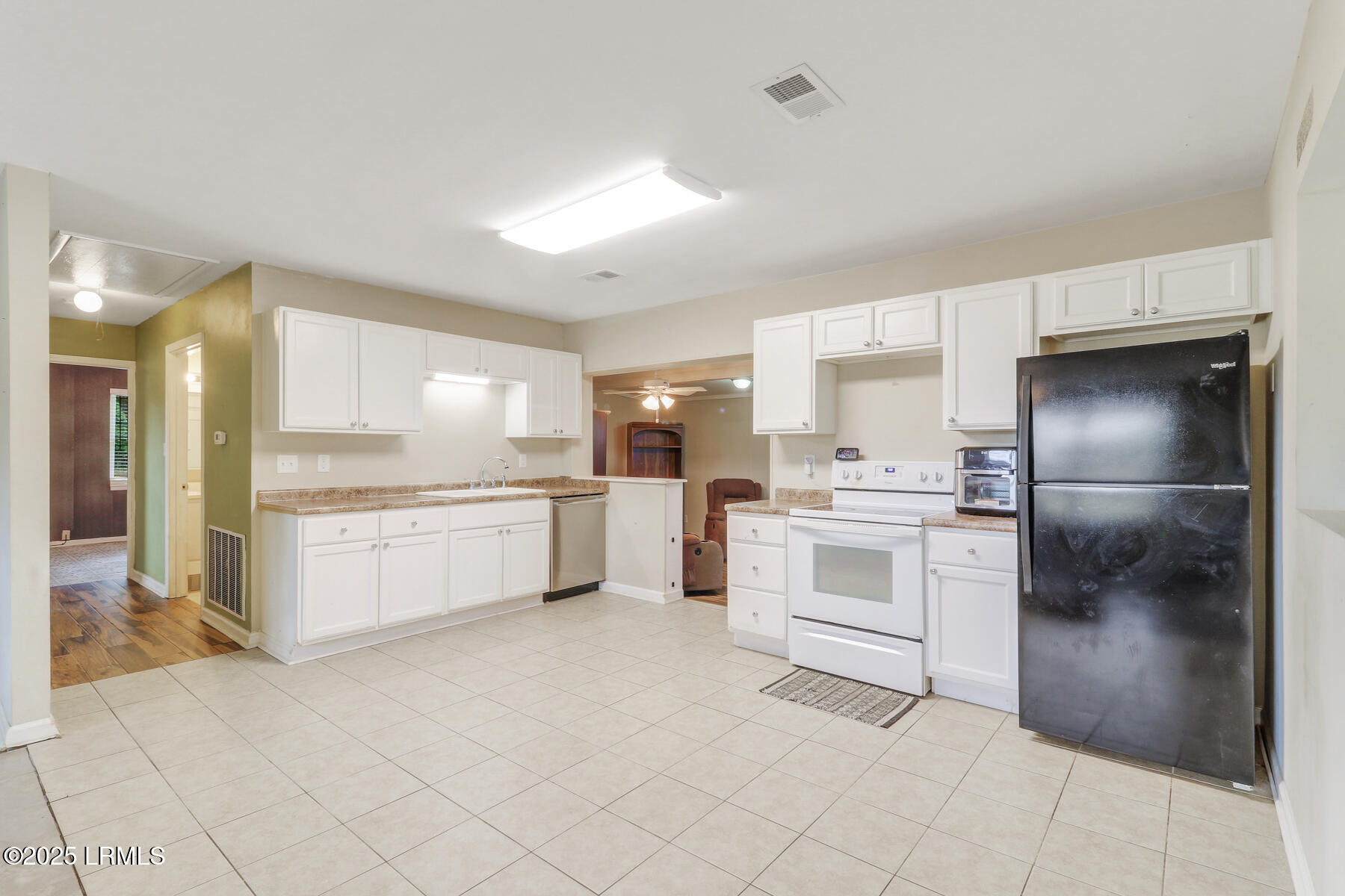 530 Tillman Road Ridgeland, SC 29936 - Photo 8 of 28 _11A2516