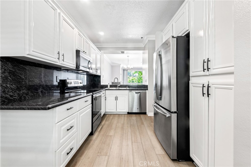 20301 Bluffside Circle, Unit 304 Huntington Beach, CA 92646 - Photo 22 of 36