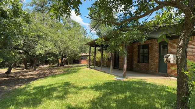 $350,000 | 368 Tweedy Road, Valley Mills, TX 76689