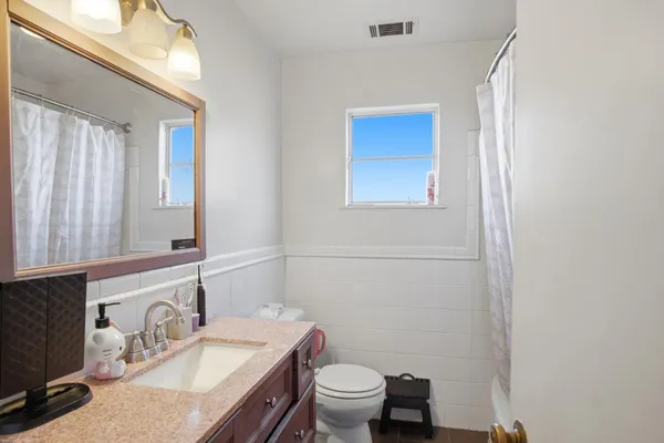 $525,000 | 820 Tully Road, Modesto, CA 95350