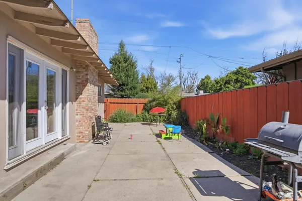 $525,000 | 820 Tully Road, Modesto, CA 95350