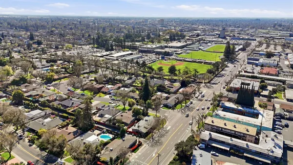 $525,000 | 820 Tully Road, Modesto, CA 95350