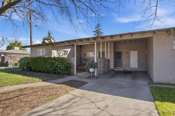 $525,000 | 820 Tully Road, Modesto, CA 95350