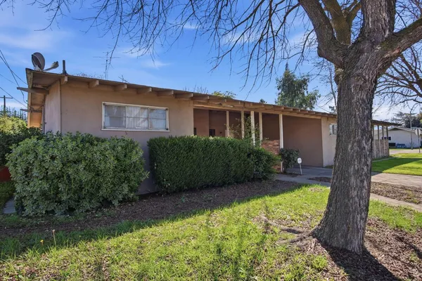 $525,000 | 820 Tully Road, Modesto, CA 95350