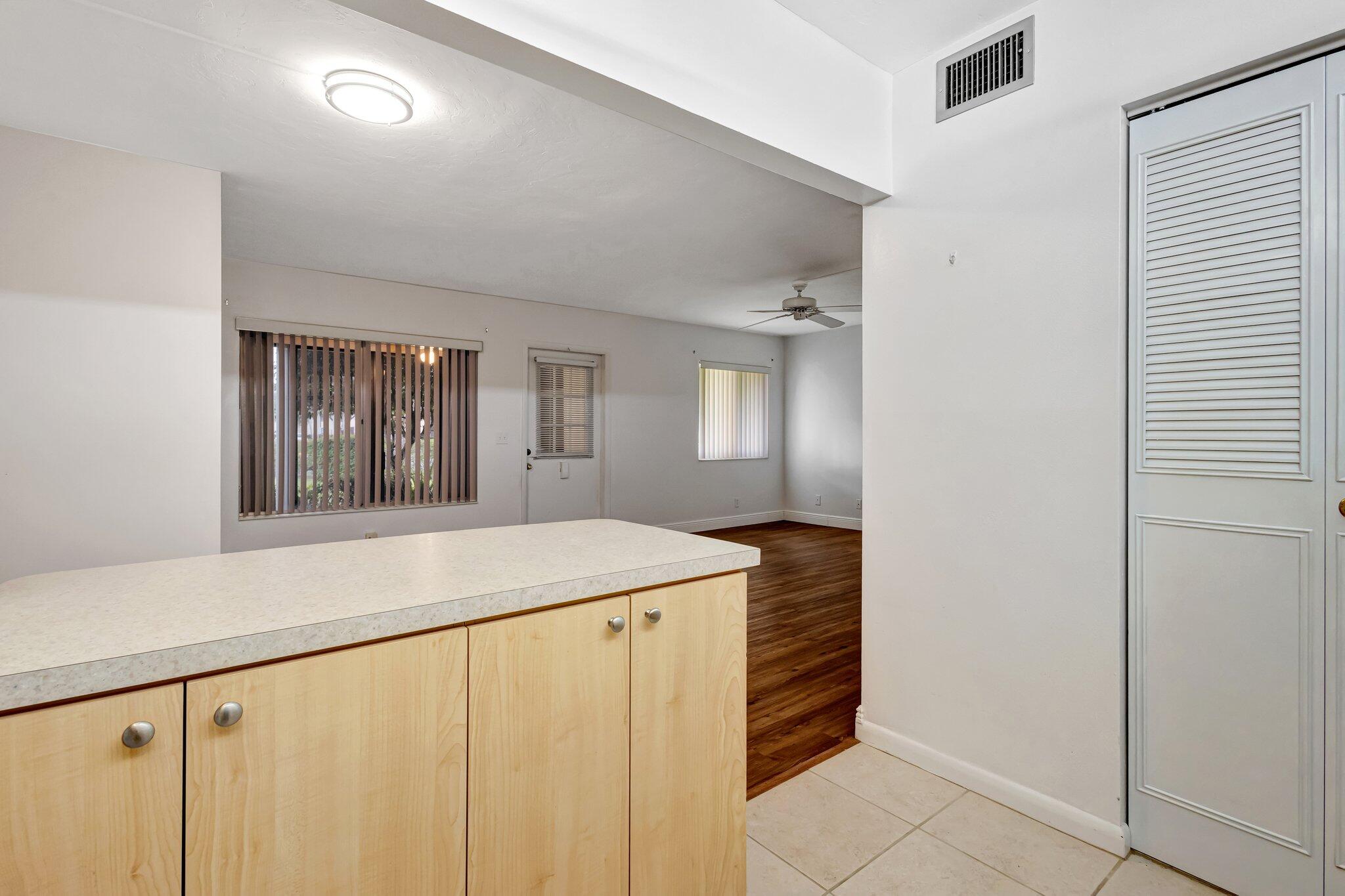 335 Knotty Pine Circle, Unit A1 Greenacres, FL 33463 - Photo 9 of 31 Kitchen