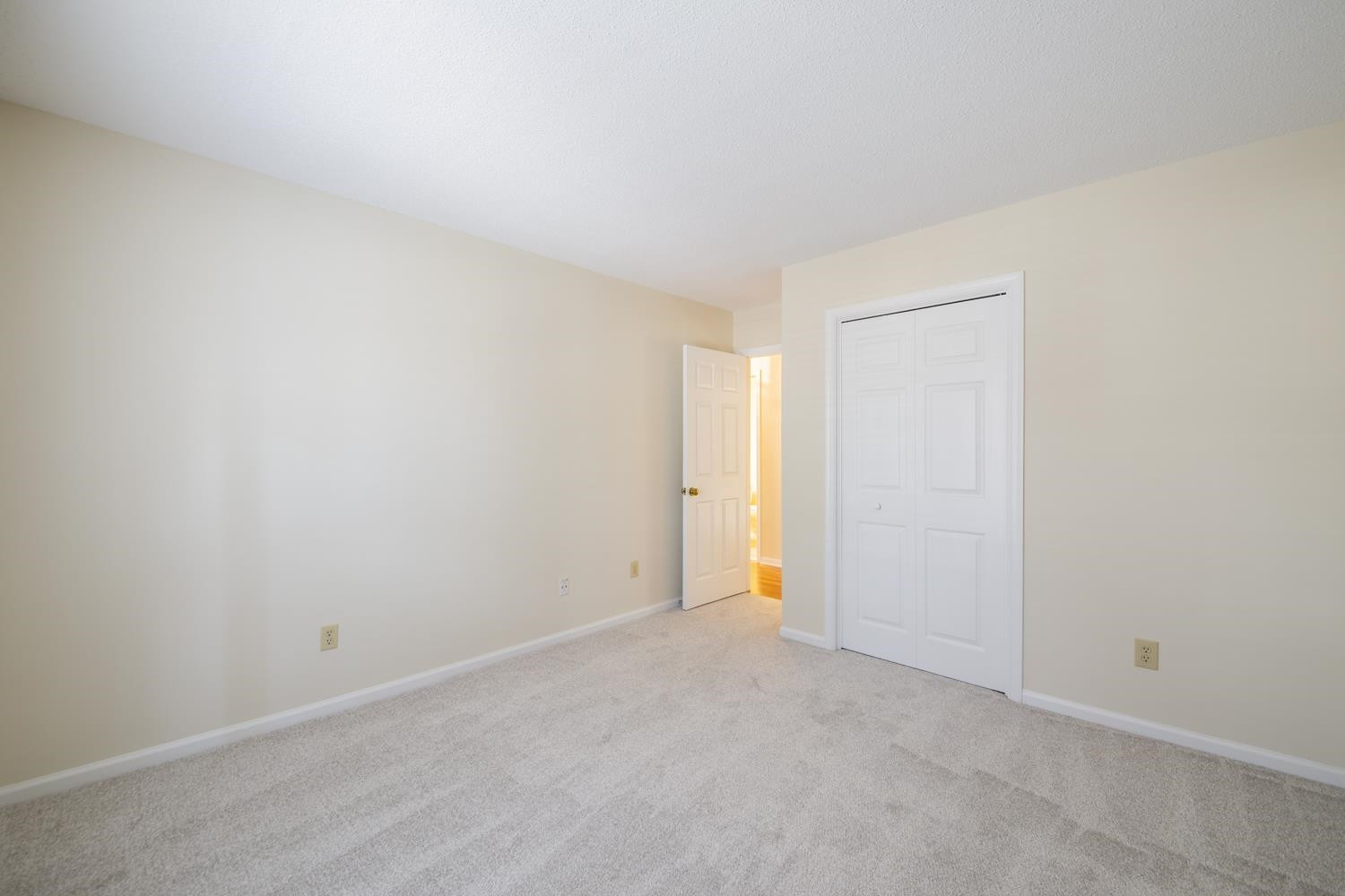 11805 North Exeter Way Raleigh, NC 27613 - Photo 13 of 19 Photo 13
