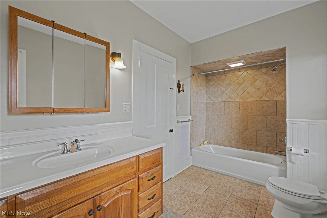 1740 West Comet Road New Franklin, OH 44614 - Photo 18 of 27