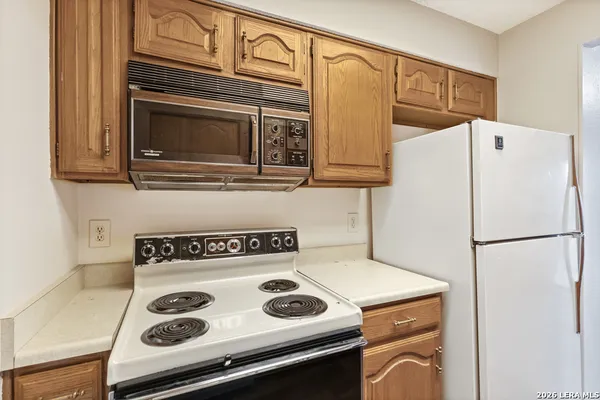 $1,400 | 4839 Brandeis Street, Unit 923, San Antonio, TX 78249