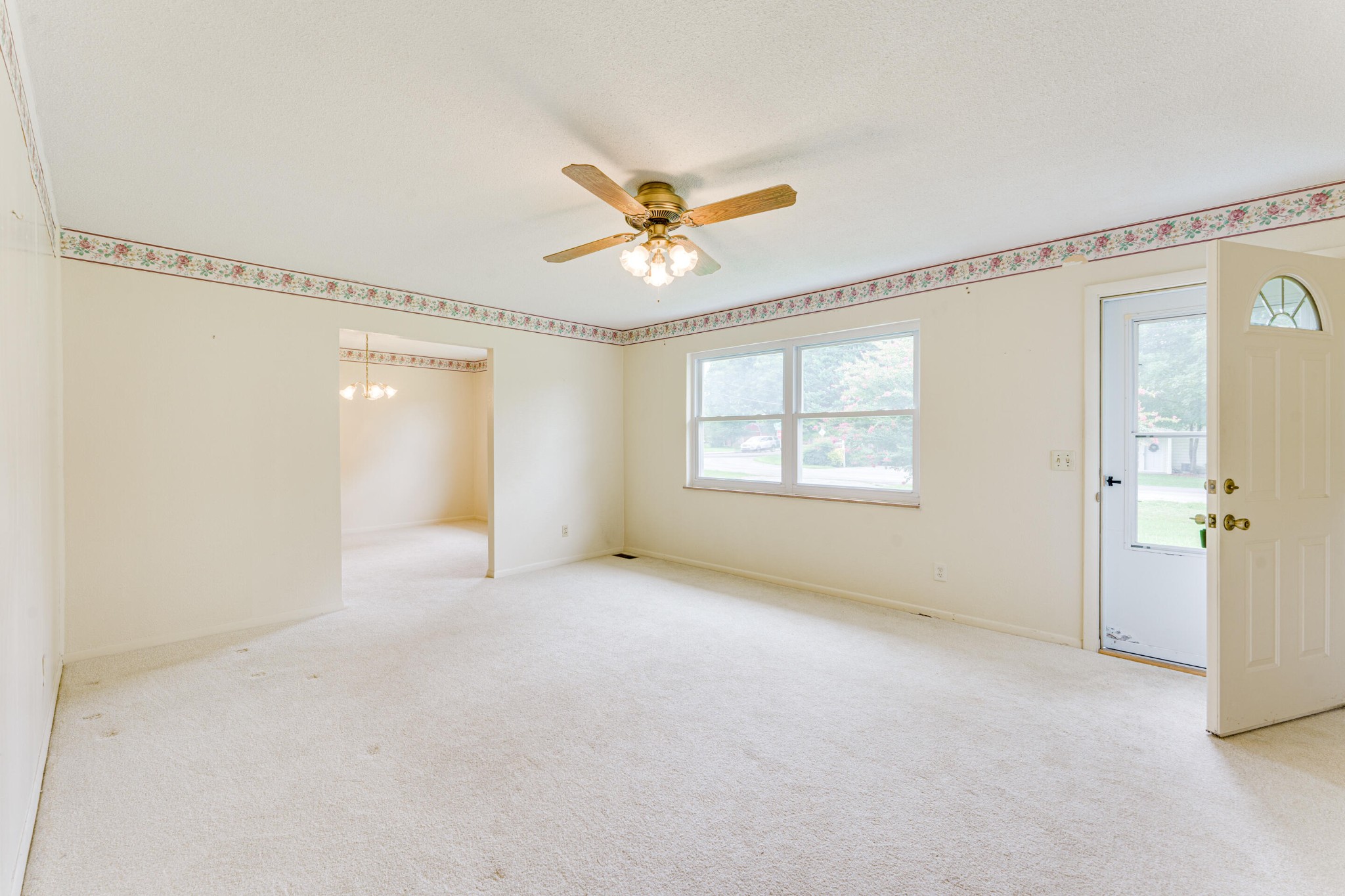 504 Sunset Street Pigeon Forge, TN 37863 - Photo 3 of 25
