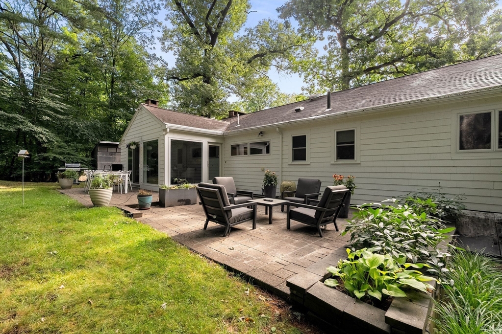44 Windemere Road Wellesley, MA 02481 - Photo 33 of 39