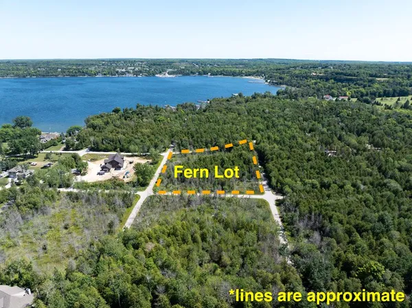 $340,000 | 29 Cross Lane, Egg Harbor, WI 54209