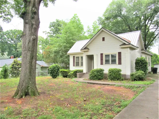 $1,500 | 2413 Pope Drive, Anderson, SC 29625