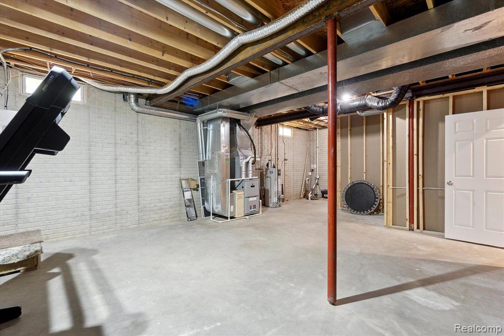 14244 Seymour Road Linden, MI 48451 - Photo 49 of 67 Gallery Image 49