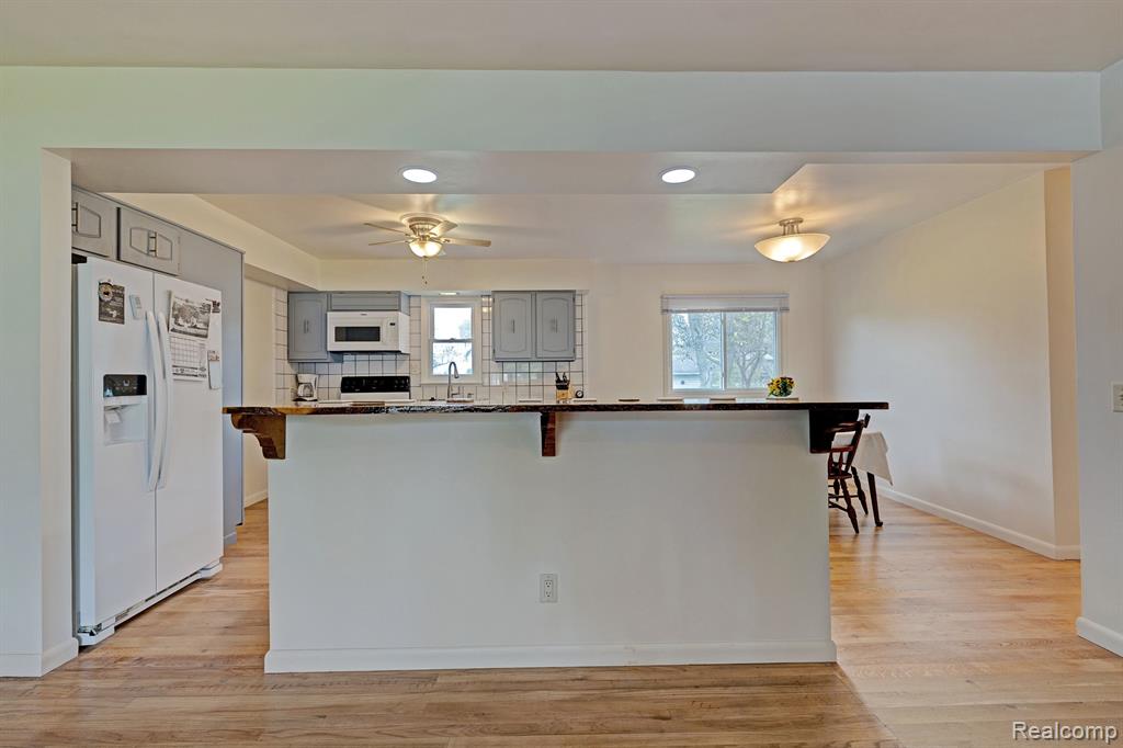 9436 Green Road Goodrich, MI 48438 - Photo 5 of 50