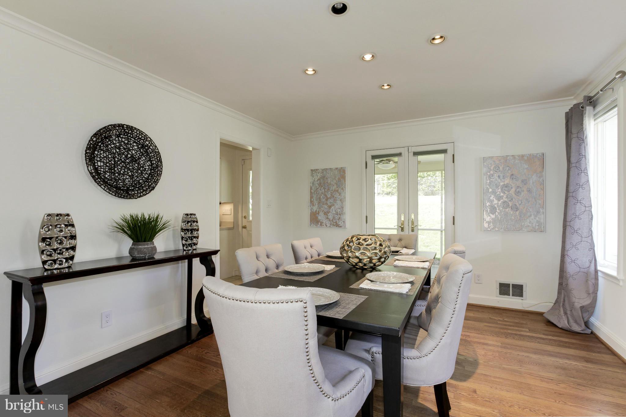 5611 Jordan Road Bethesda, MD 20816 - Photo 7 of 25 Dining Room