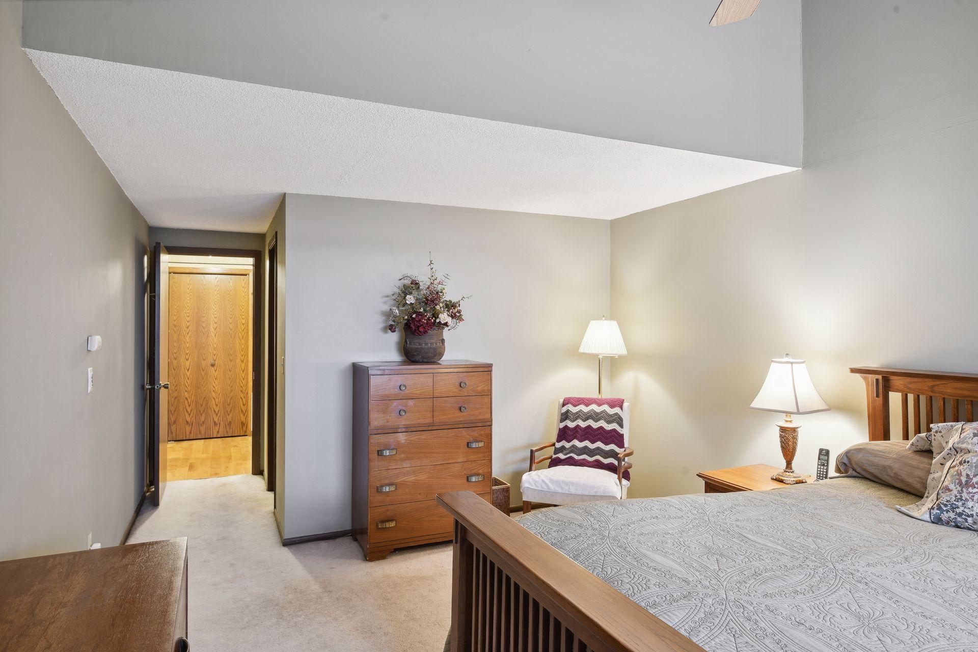 17821 Comstock Road Minnetonka, MN 55391 - Photo 14 of 36 Gallery Image 14