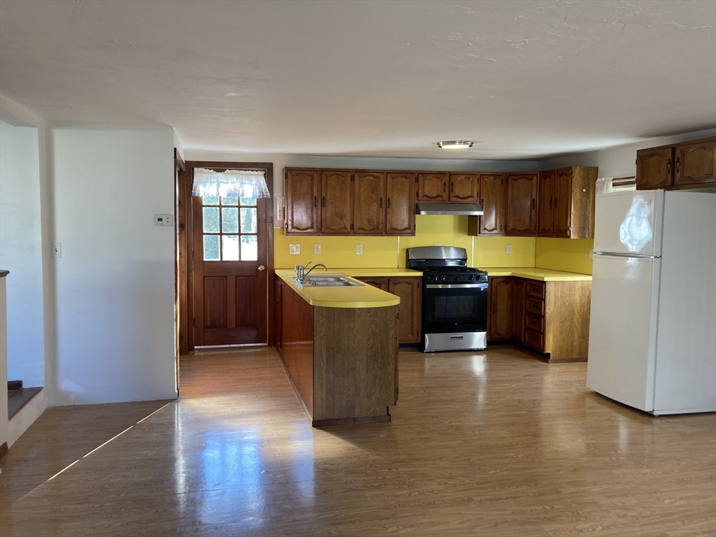 6 Maple Avenue, Unit A Scituate, MA 02066 - Photo 4 of 19