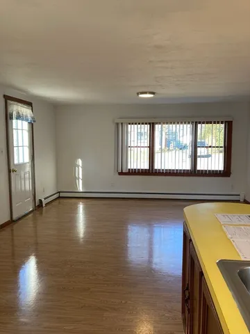 $2,800 | 6 Maple Avenue, Unit A, Scituate, MA 02066