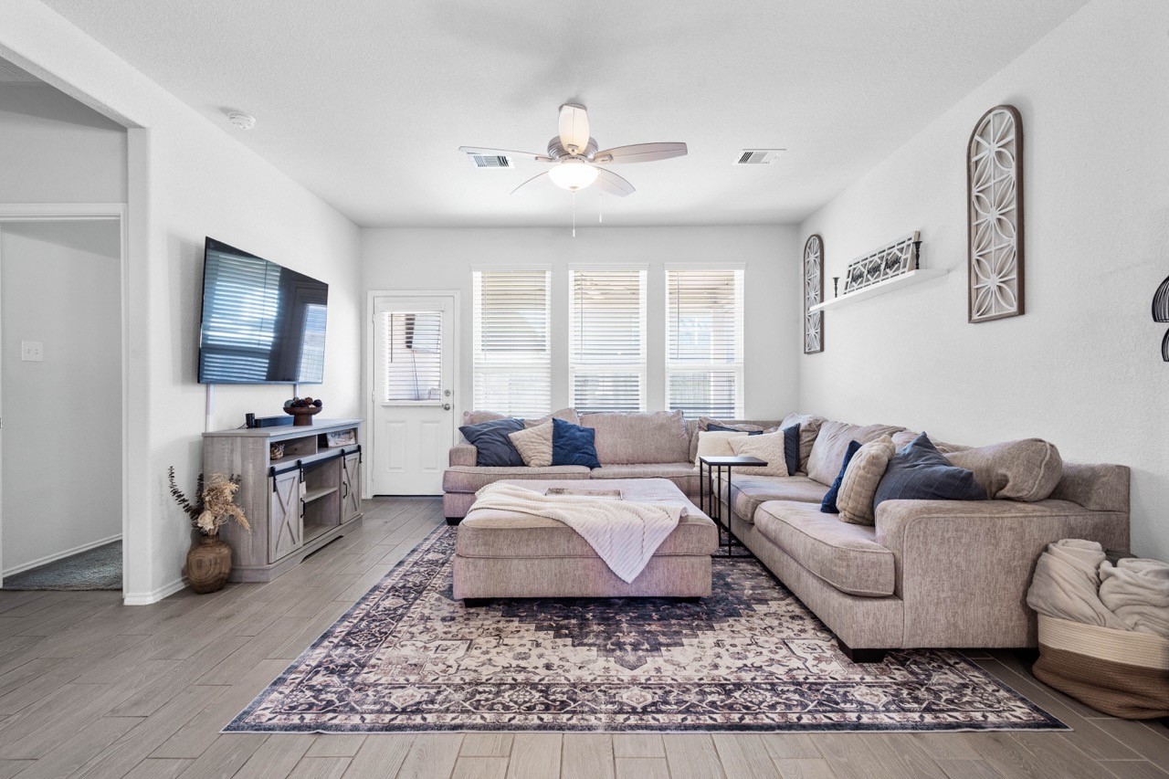 40606 Guillemont Lane Magnolia, TX 77354 - Photo 5 of 43