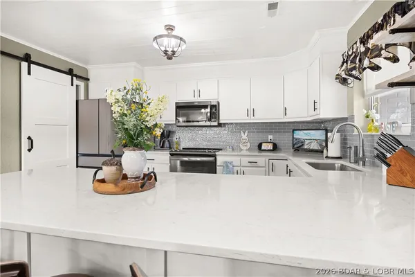$560,000 | 475 Woodland Point, Linn Creek, MO 65052