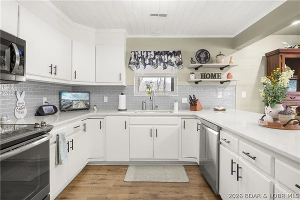 $560,000 | 475 Woodland Point, Linn Creek, MO 65052