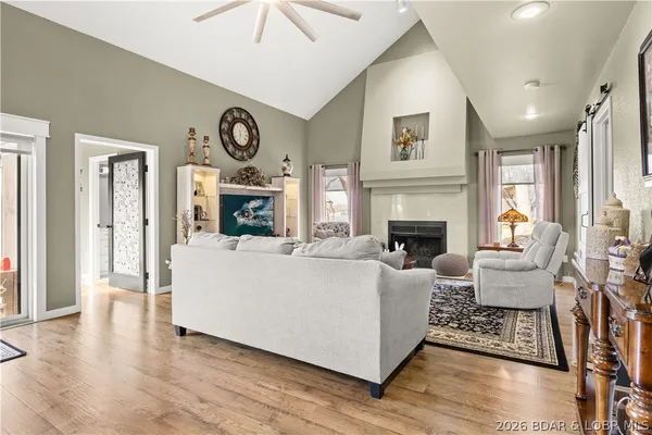 $560,000 | 475 Woodland Point, Linn Creek, MO 65052