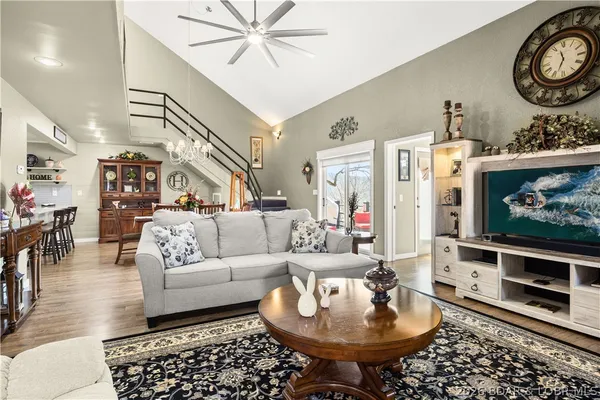 $560,000 | 475 Woodland Point, Linn Creek, MO 65052