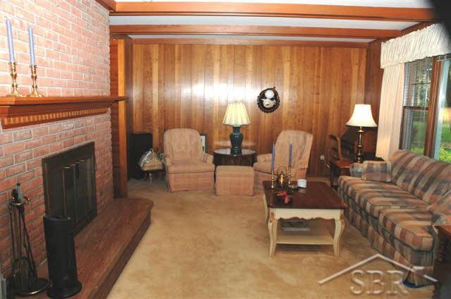 400 Somerset Road Saginaw, MI 48638 - Photo 5 of 13 20091774-4.JPG