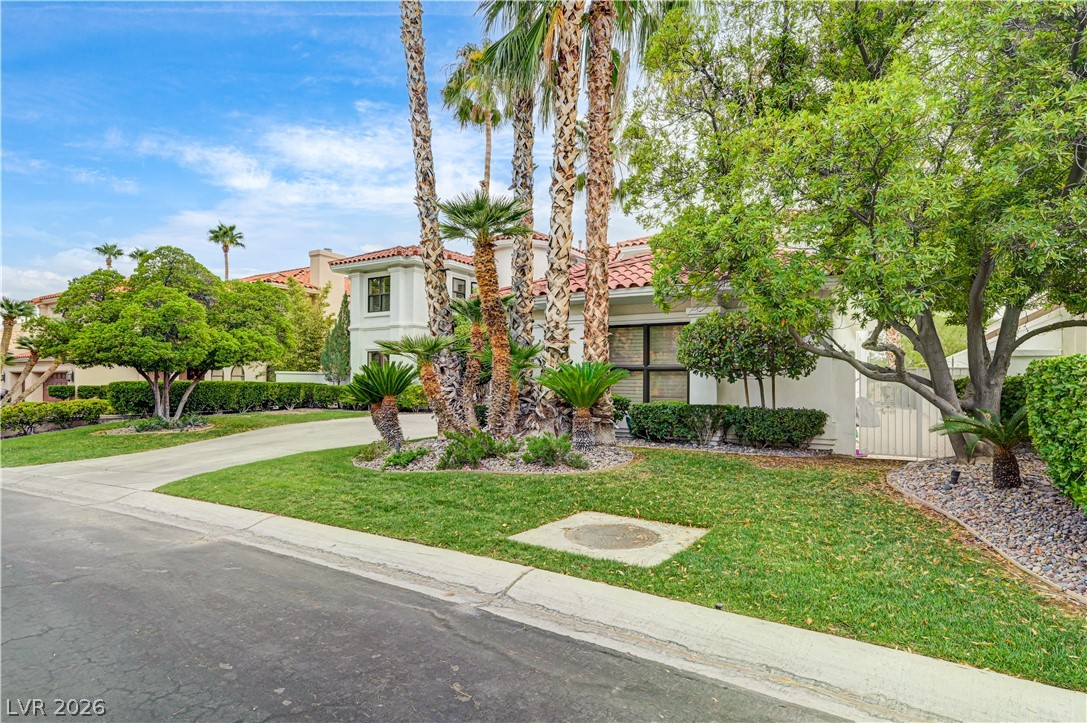 8901 Robinson Ridge Drive Las Vegas, NV 89117 - Photo 3 of 94