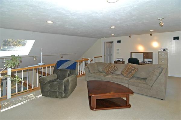 1996 Bay Road Stoughton, MA 02072 - Photo 16 of 23