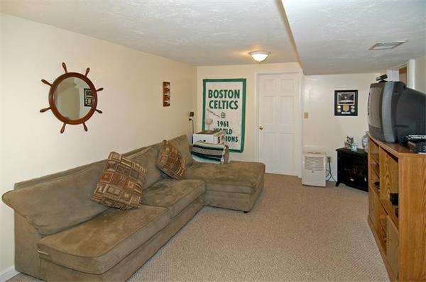 1996 Bay Road Stoughton, MA 02072 - Photo 20 of 23