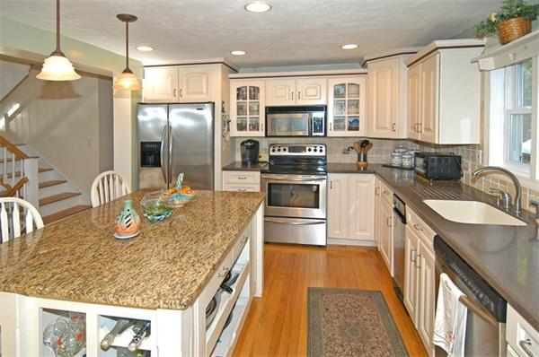 1996 Bay Road Stoughton, MA 02072 - Photo 2 of 23