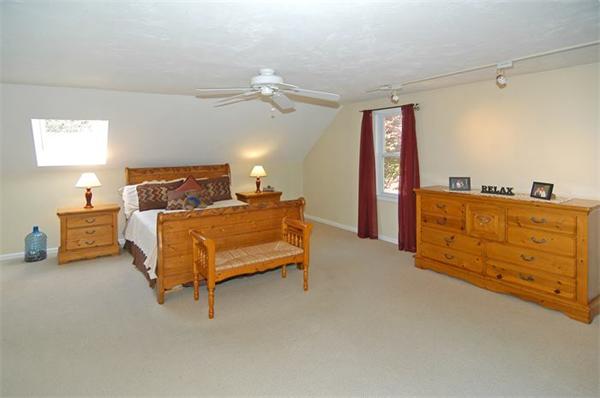1996 Bay Road Stoughton, MA 02072 - Photo 9 of 23