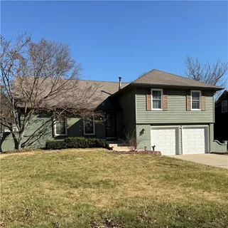$395,000 | 9120 West 91st Terrace, Overland Park, KS 66212