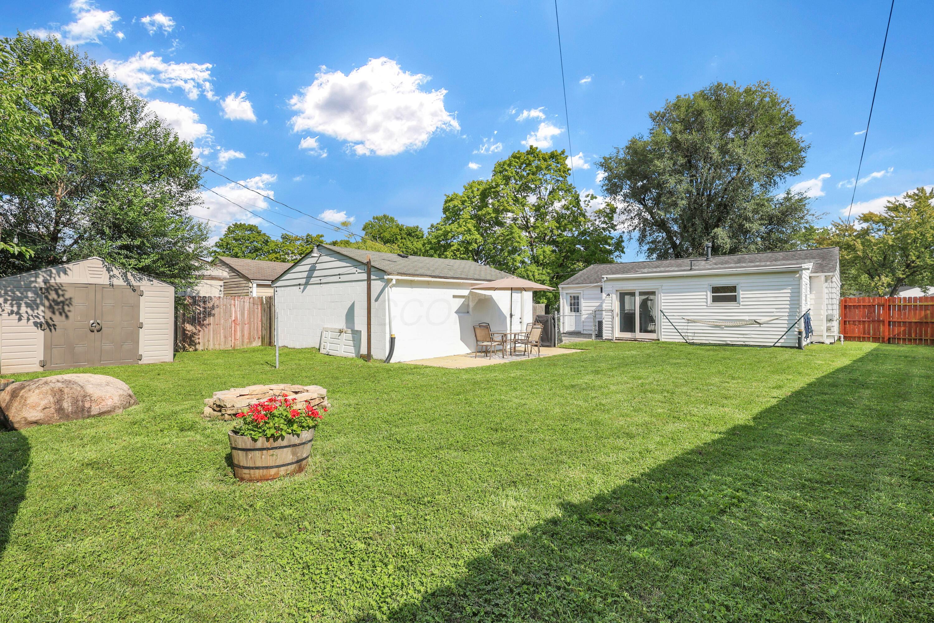 3473 Lacon Road Hilliard, OH 43026 - Photo 29 of 36 Large Backyard