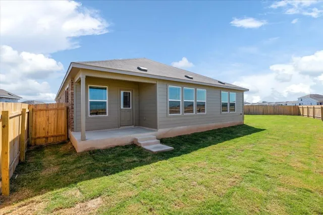 a view of an entryway of the house