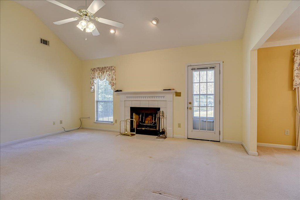 940 Hunting Horn Way Evans, GA 30809 - Photo 6 of 29