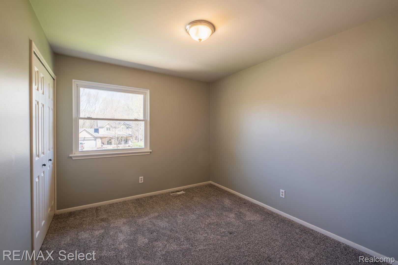 5502 Copley Square Road Grand Blanc, MI 48439 - Photo 17 of 37 Gallery Image 17