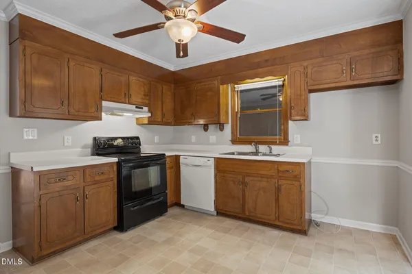 $145,000 | 140 Rollingwood Drive, Dunn, NC 28334