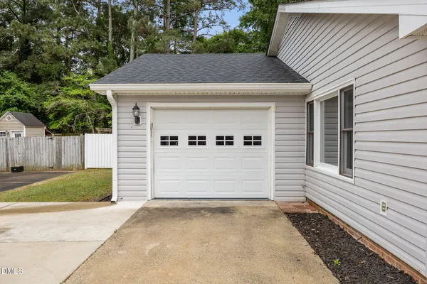 $145,000 | 140 Rollingwood Drive, Dunn, NC 28334