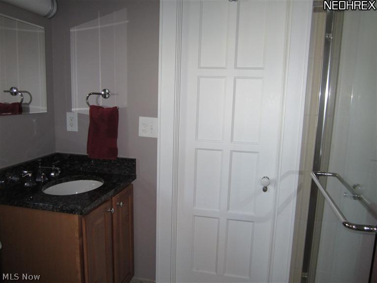 17111 Fernway Road Cleveland, OH 44120 - Photo 19 of 23 Second renovated bath.
