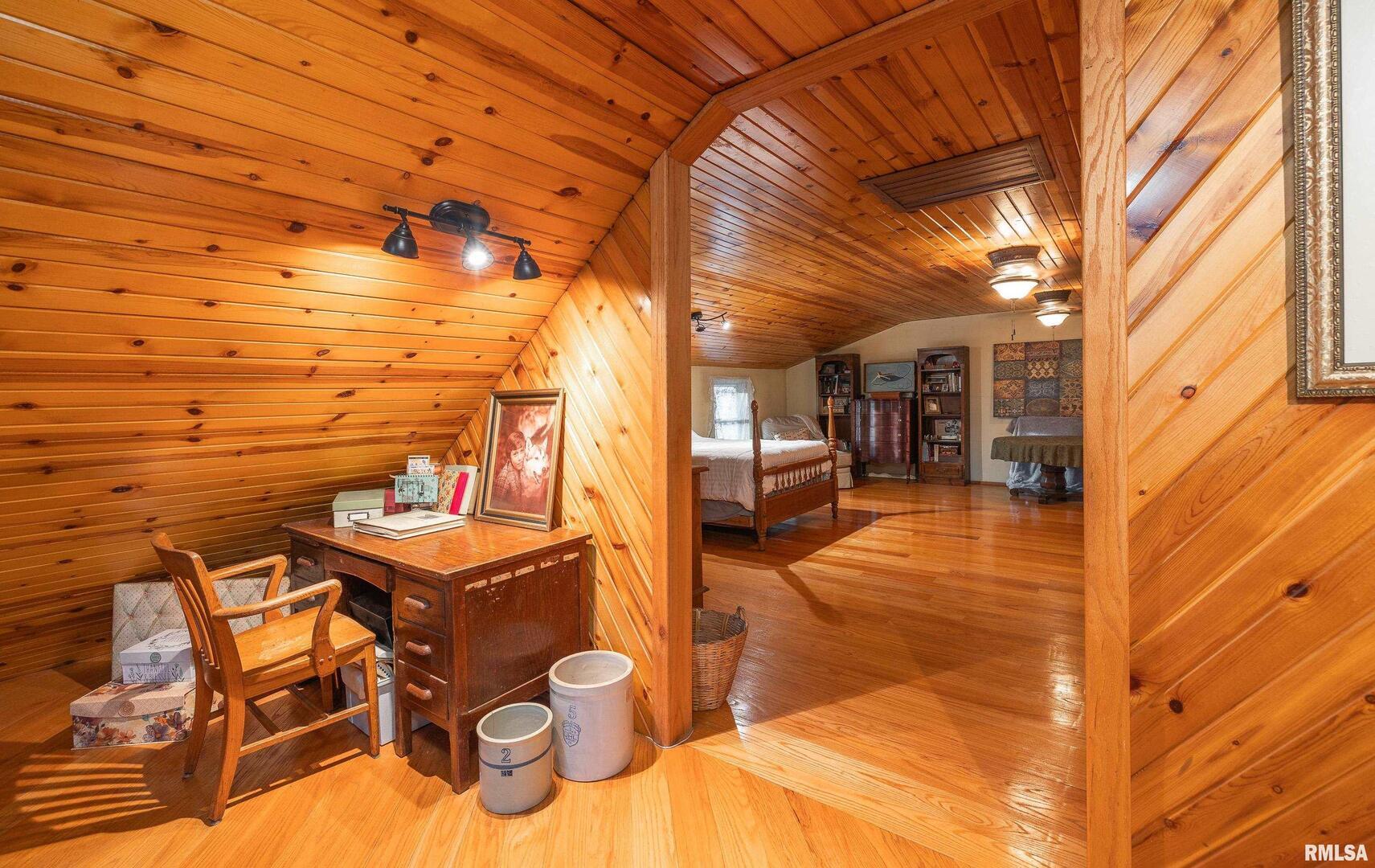 15247 Laminack Road Carterville, IL 62918 - Photo 21 of 49