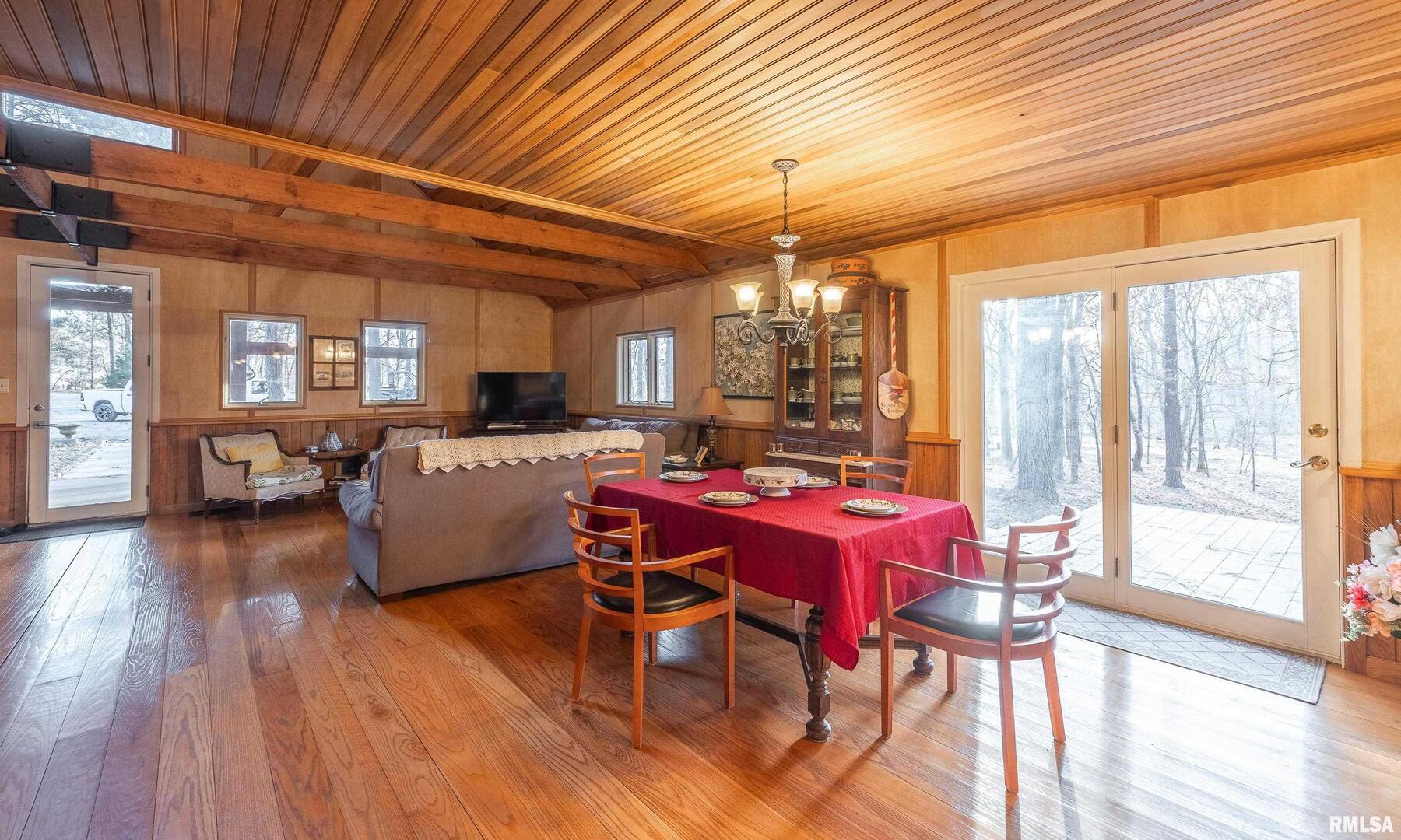 15247 Laminack Road Carterville, IL 62918 - Photo 9 of 49