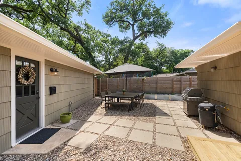 $648,500 | 4015 Ascot Lane, Houston, TX 77092