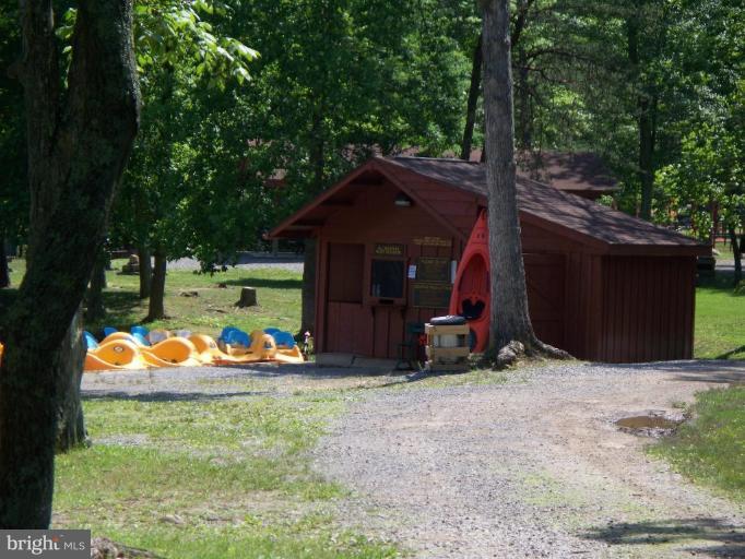 39 Montevideo Road Berkeley Springs, WV 25411 - Photo 8 of 8