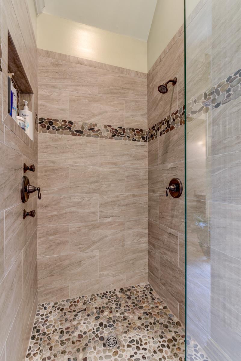 3338 Allen Barrett Road Murfreesboro, TN 37129 - Photo 14 of 27 a bathroom with a shower